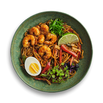 Удон с тигровыми креветками в пекинском соусе