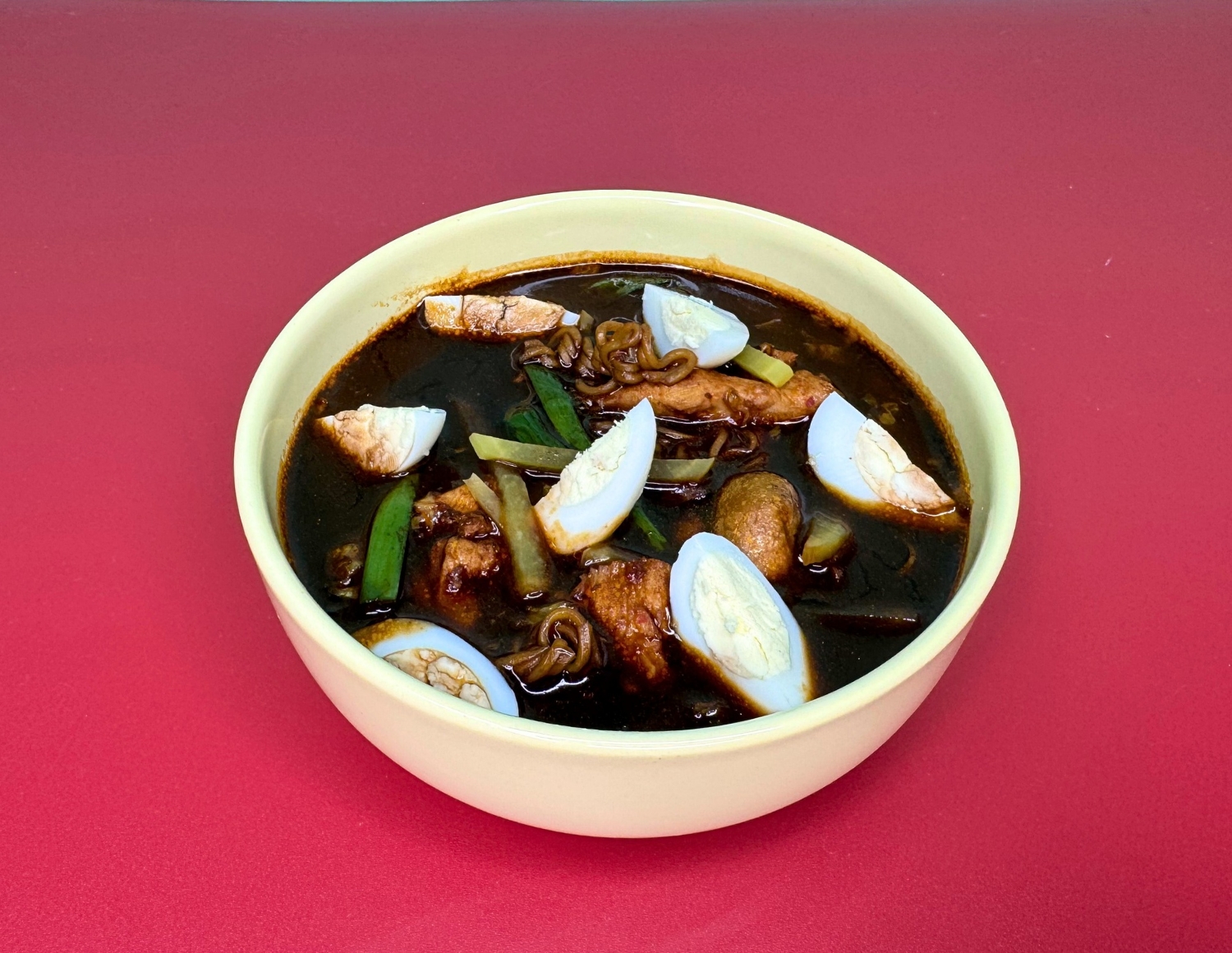 Суп Рамен черный