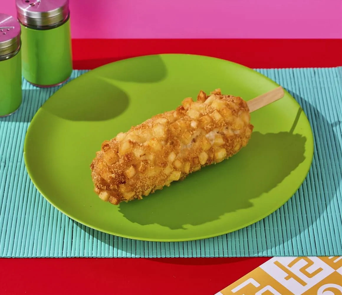 Корейский корндог с сосиской и сыром моцарелла