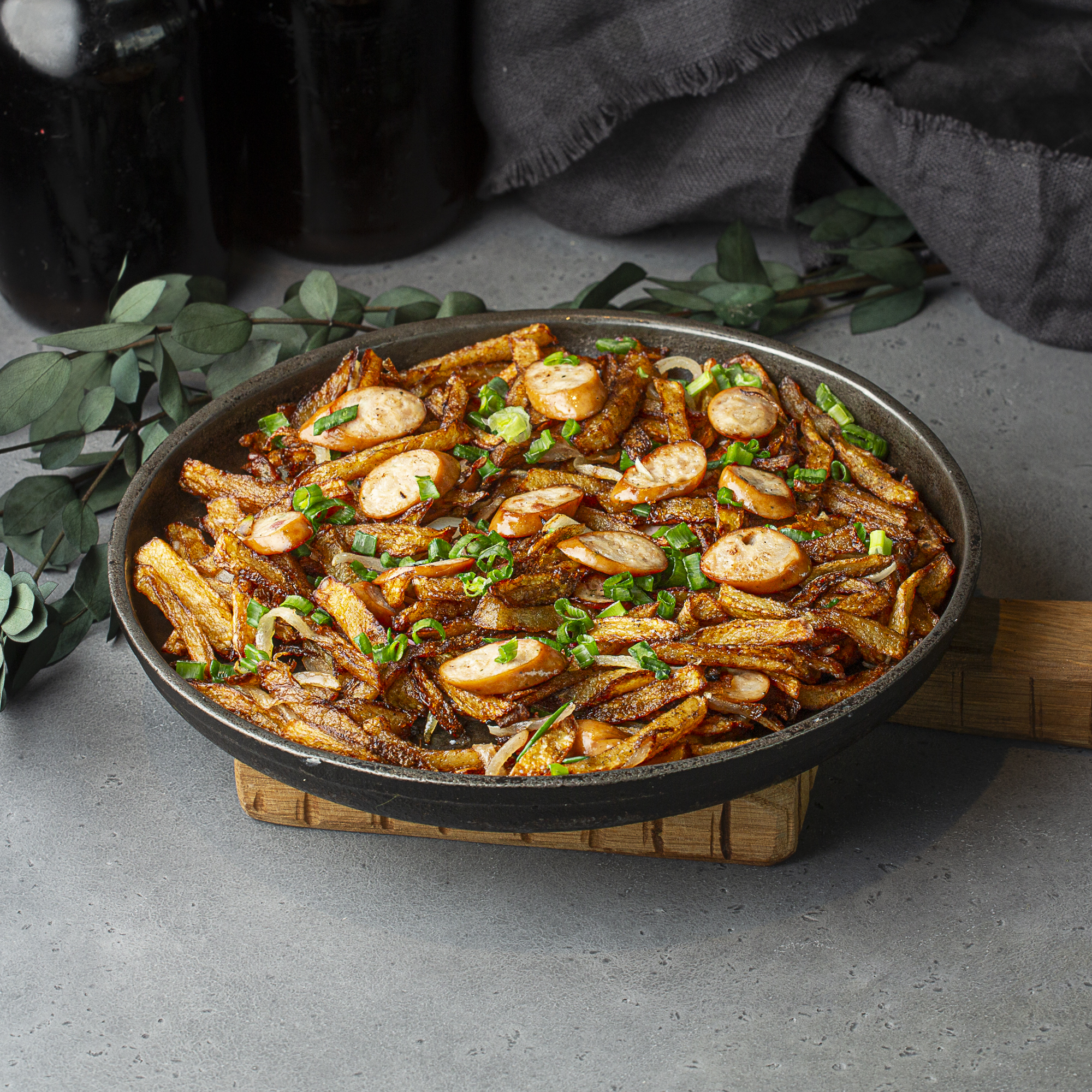 Картофель с колбасками