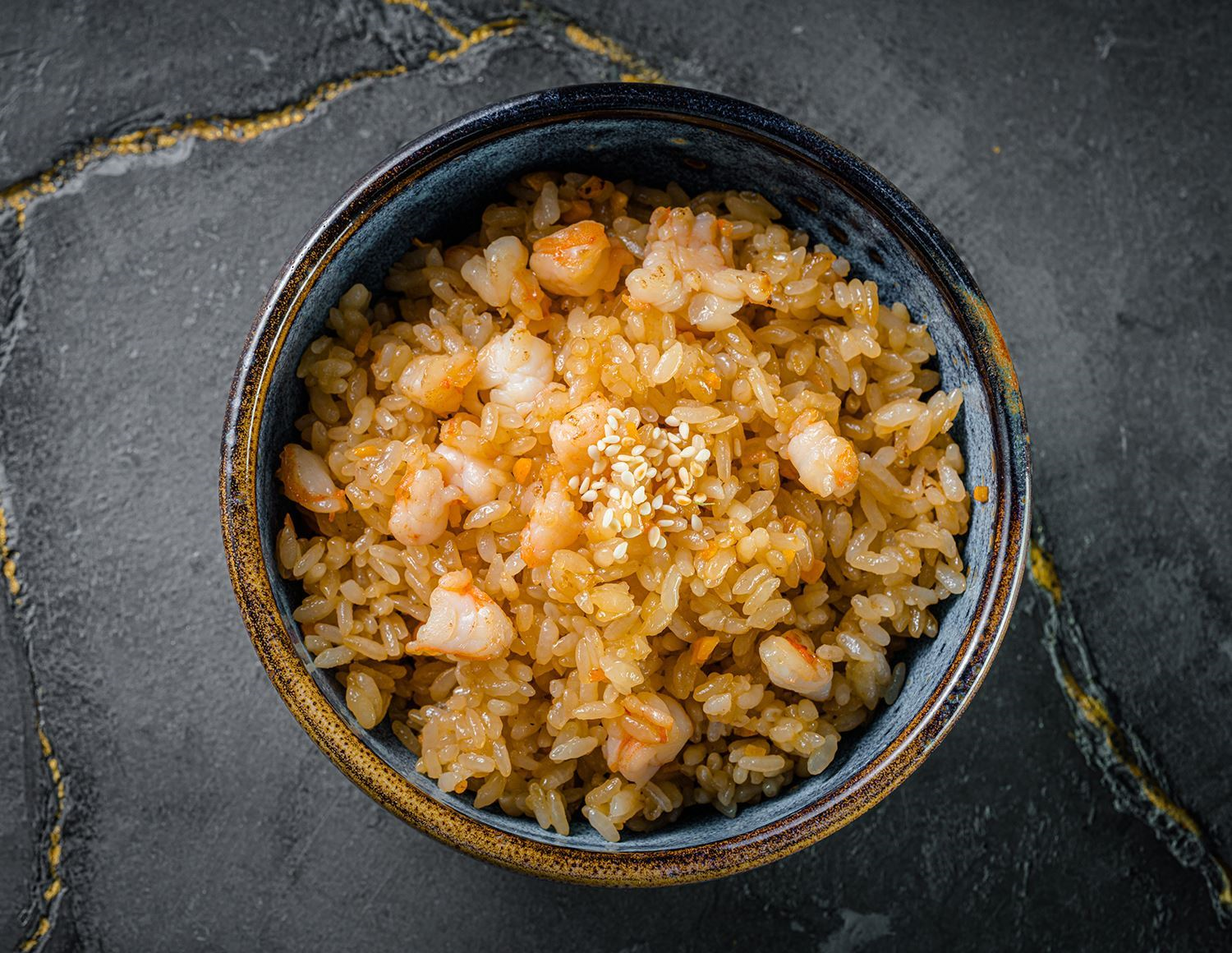 Жареный рис с тигровыми креветками