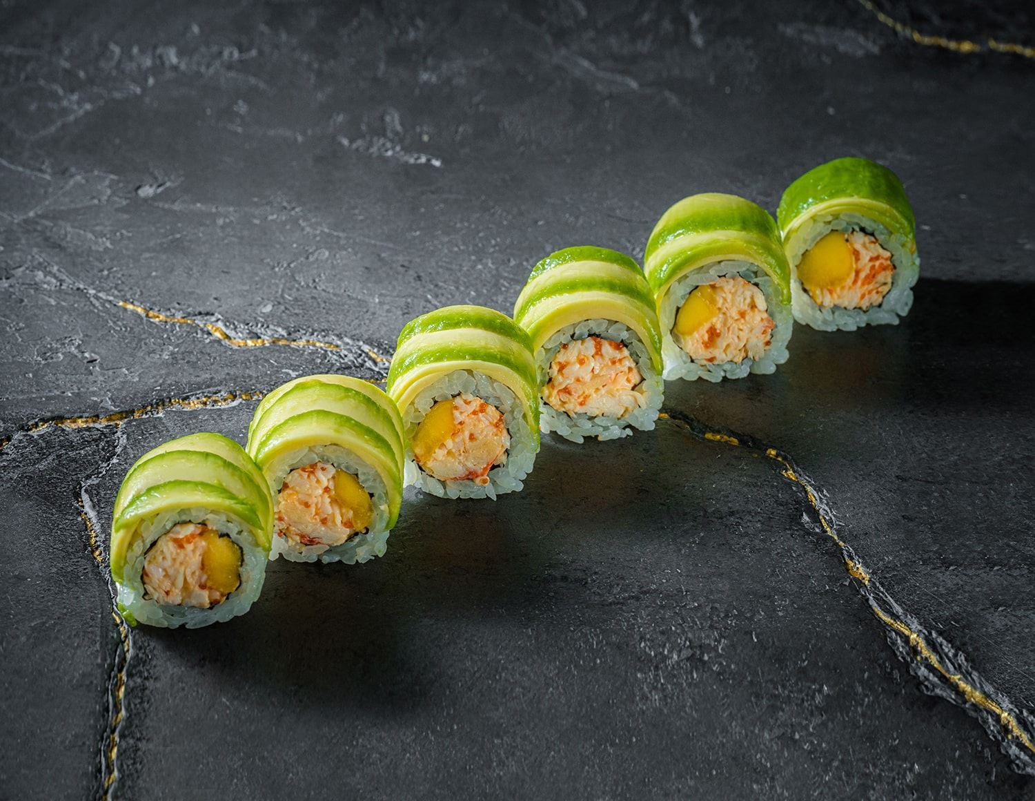 Ролл Камчатский Краб и Манго