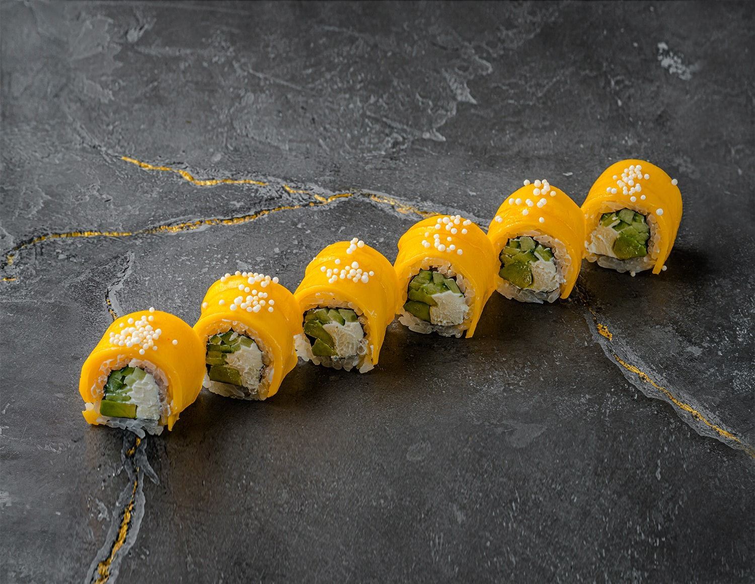 Ролл Манго Авокадо