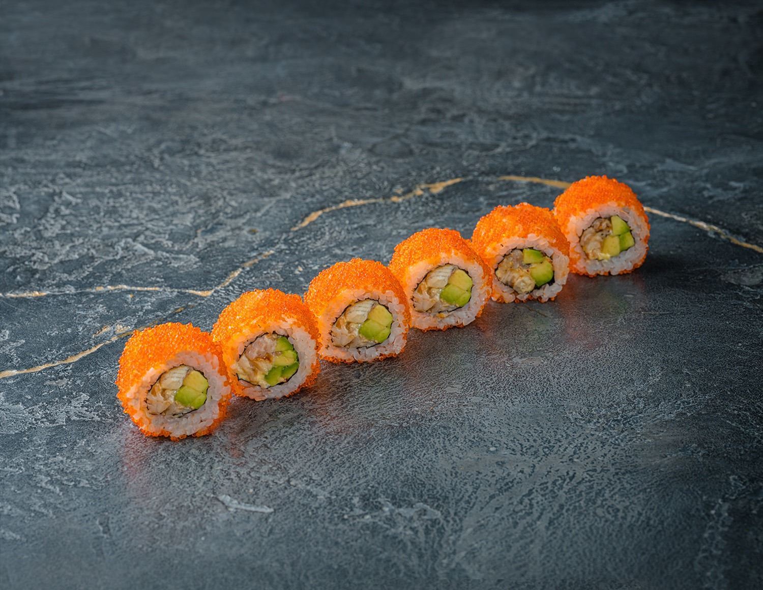 Ролл Калифорния с угрем