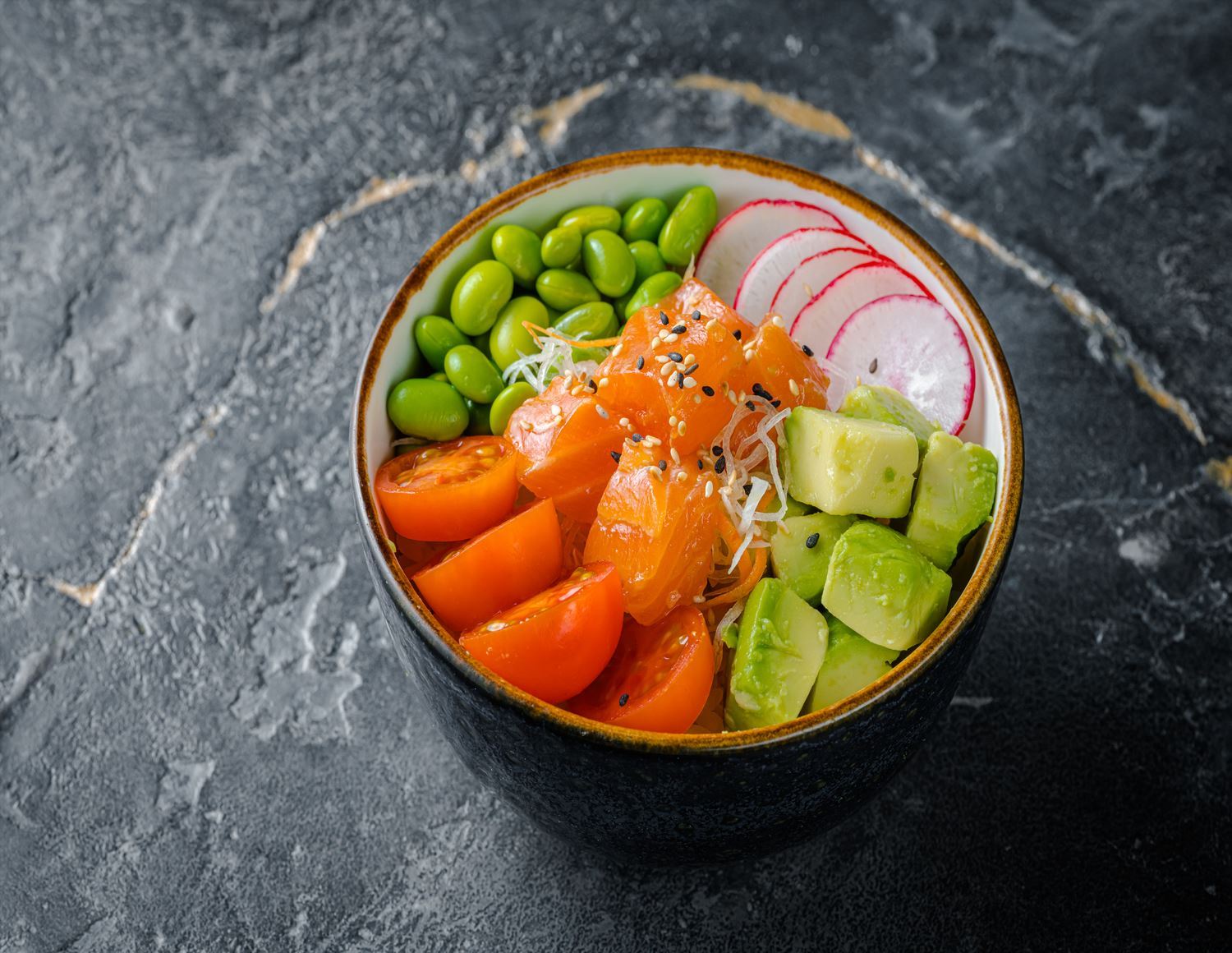 Поке с лососем понзу