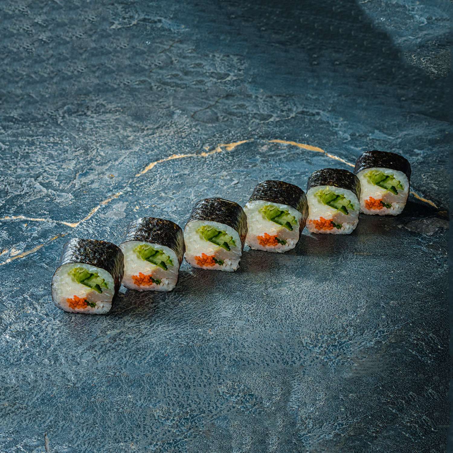 Ролл футомаки с Дорадо