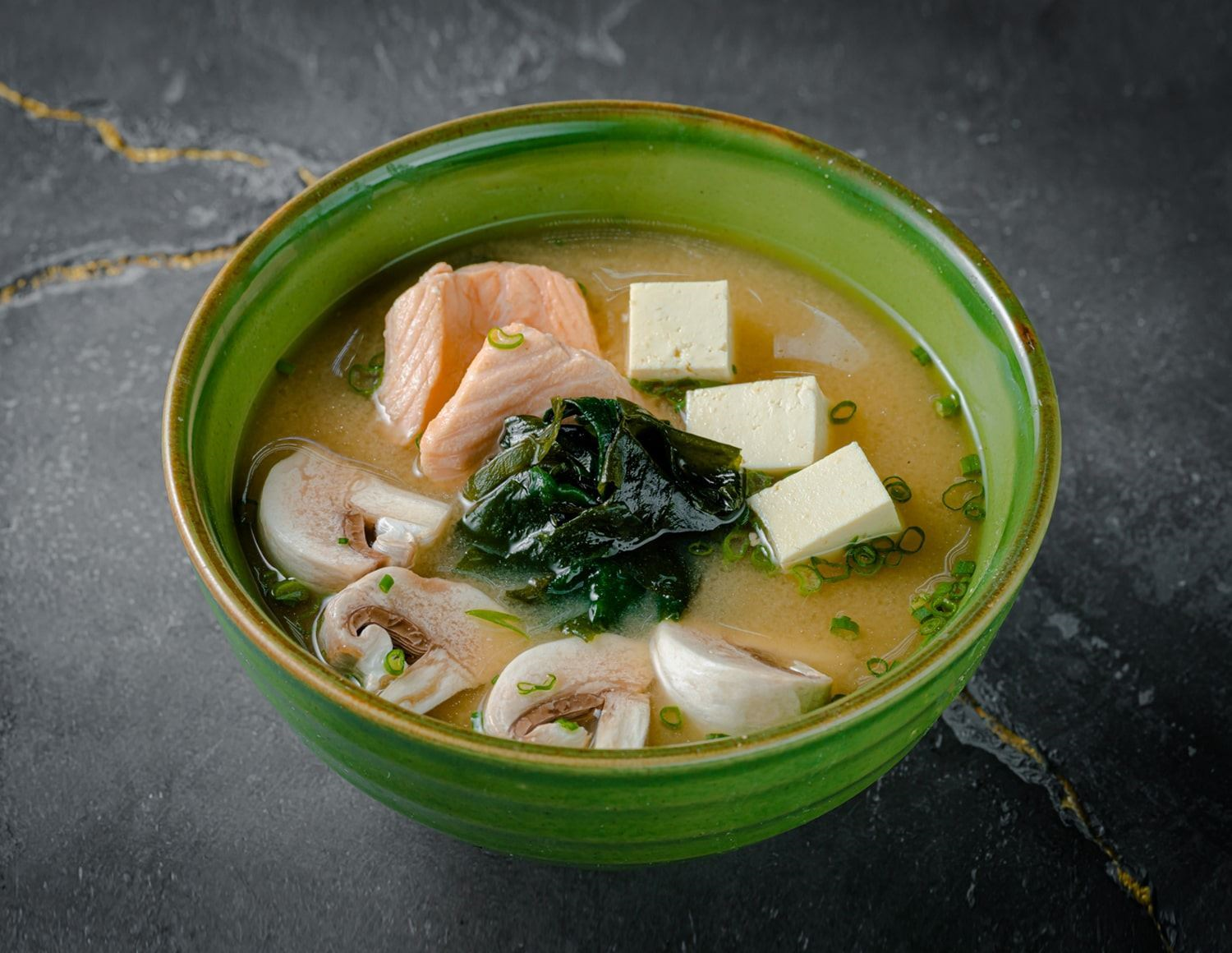 Мисо суп с лососем