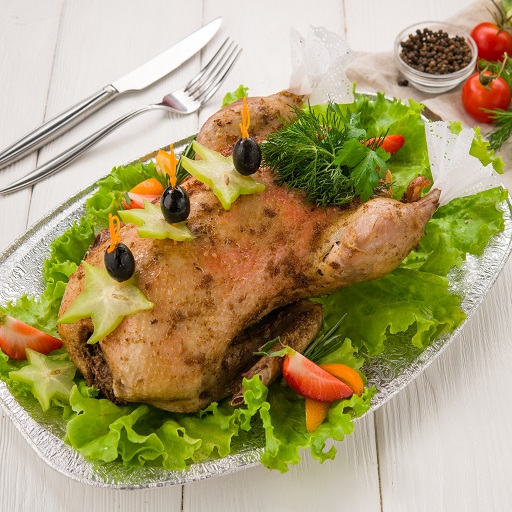 Гусь запеченый фаршированный овощами, вес