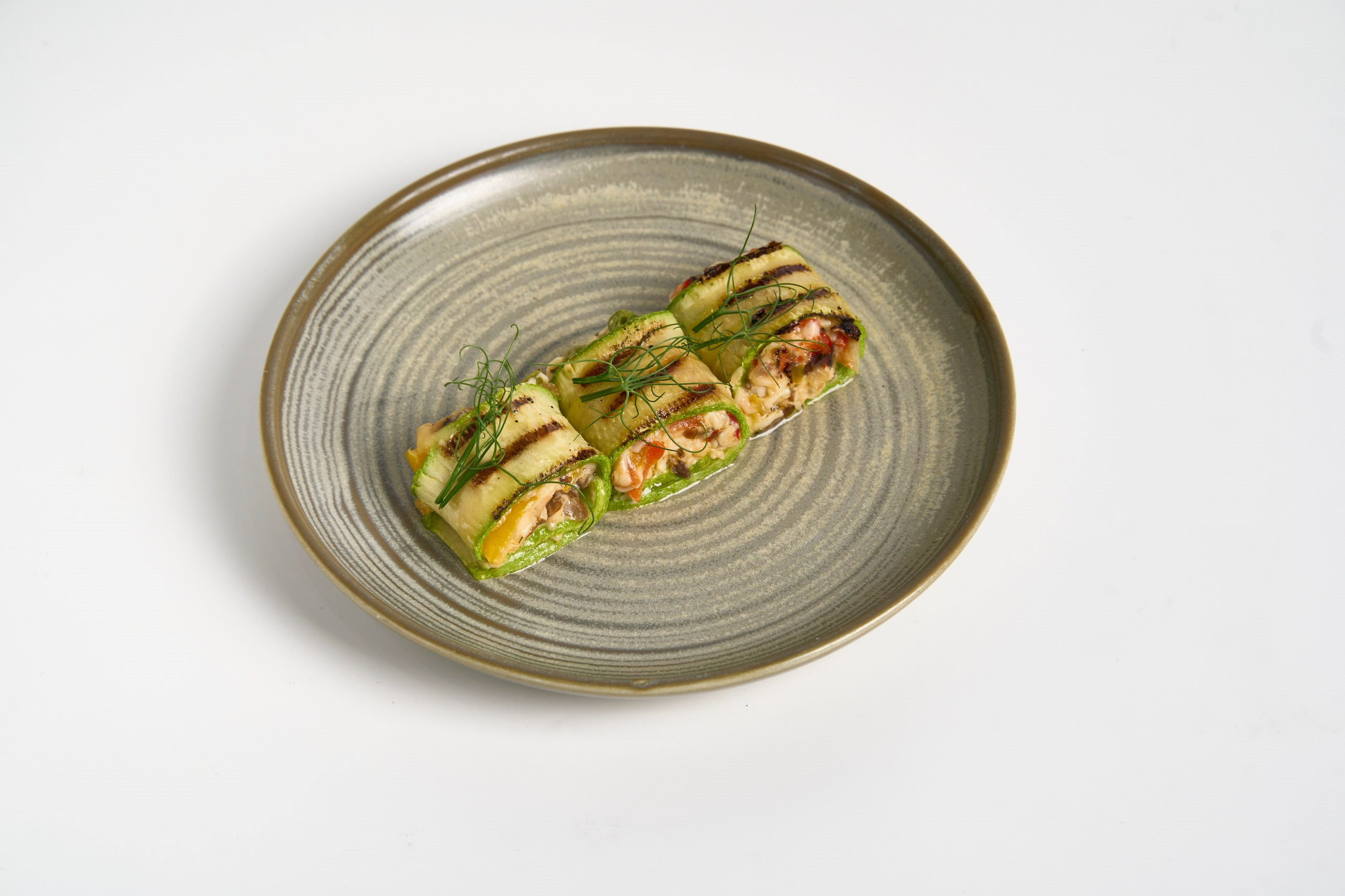 Рулетики из кабачков запеченные с овощами ПОСТНОЕ 150 гр