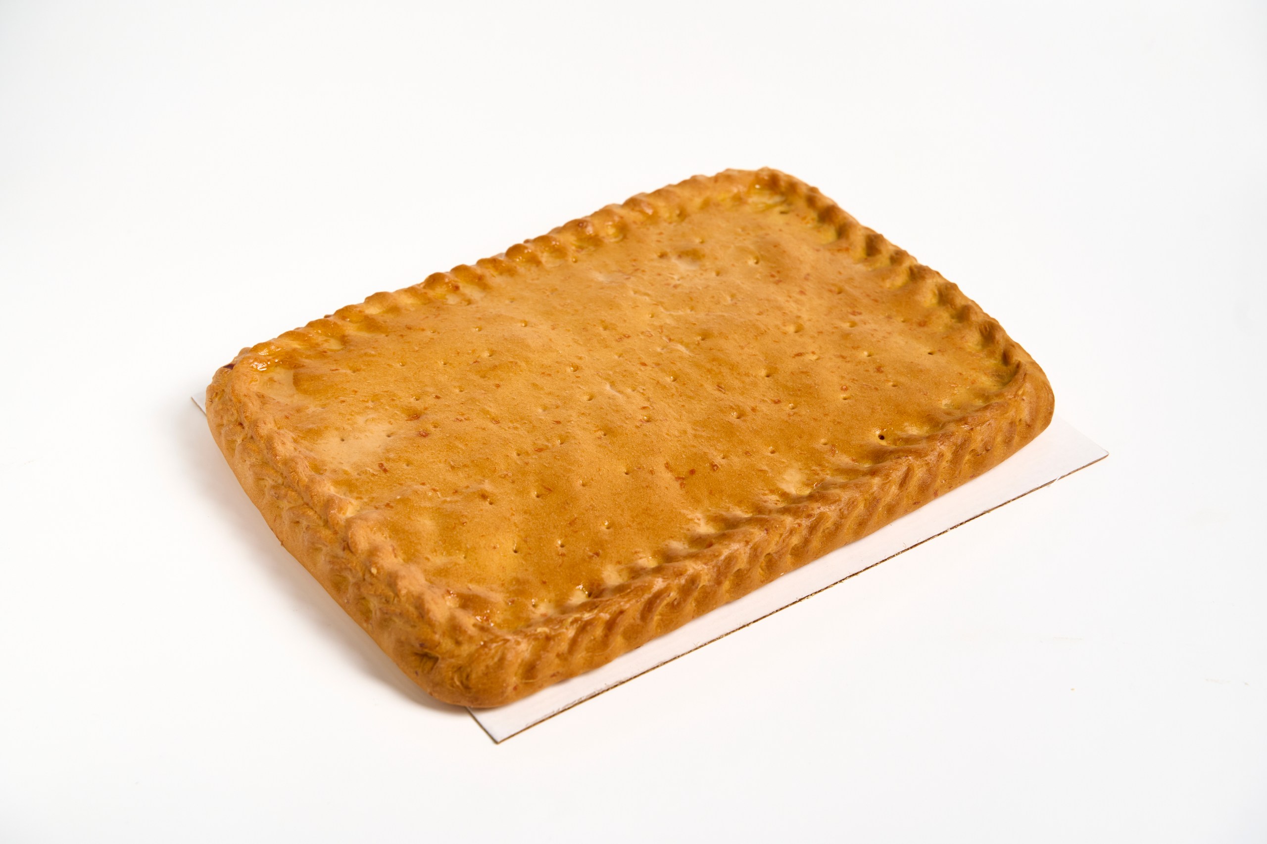 Пирог постный с рыбой и рисом