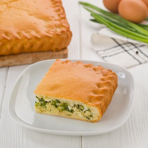 Пирог с луком и яйцом, кг