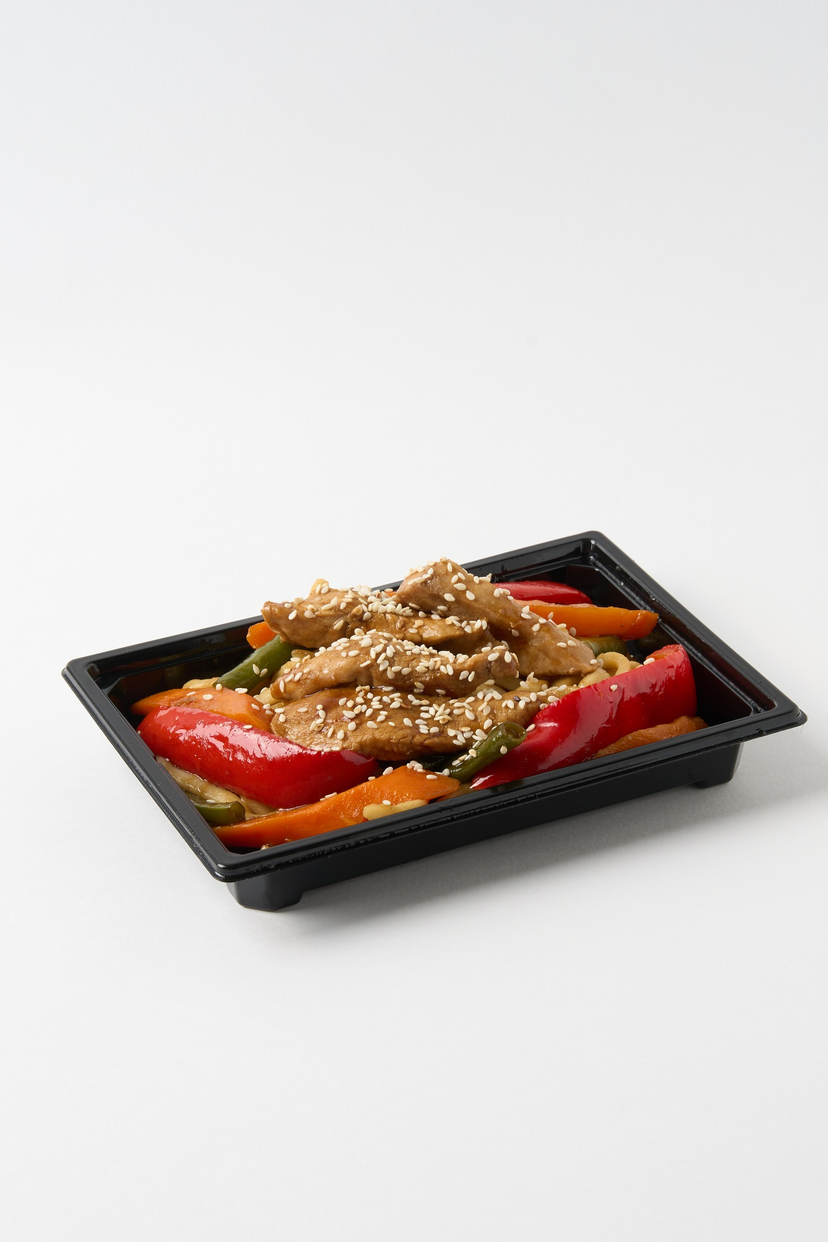 Удон с курицей в соусе терияки 250 г