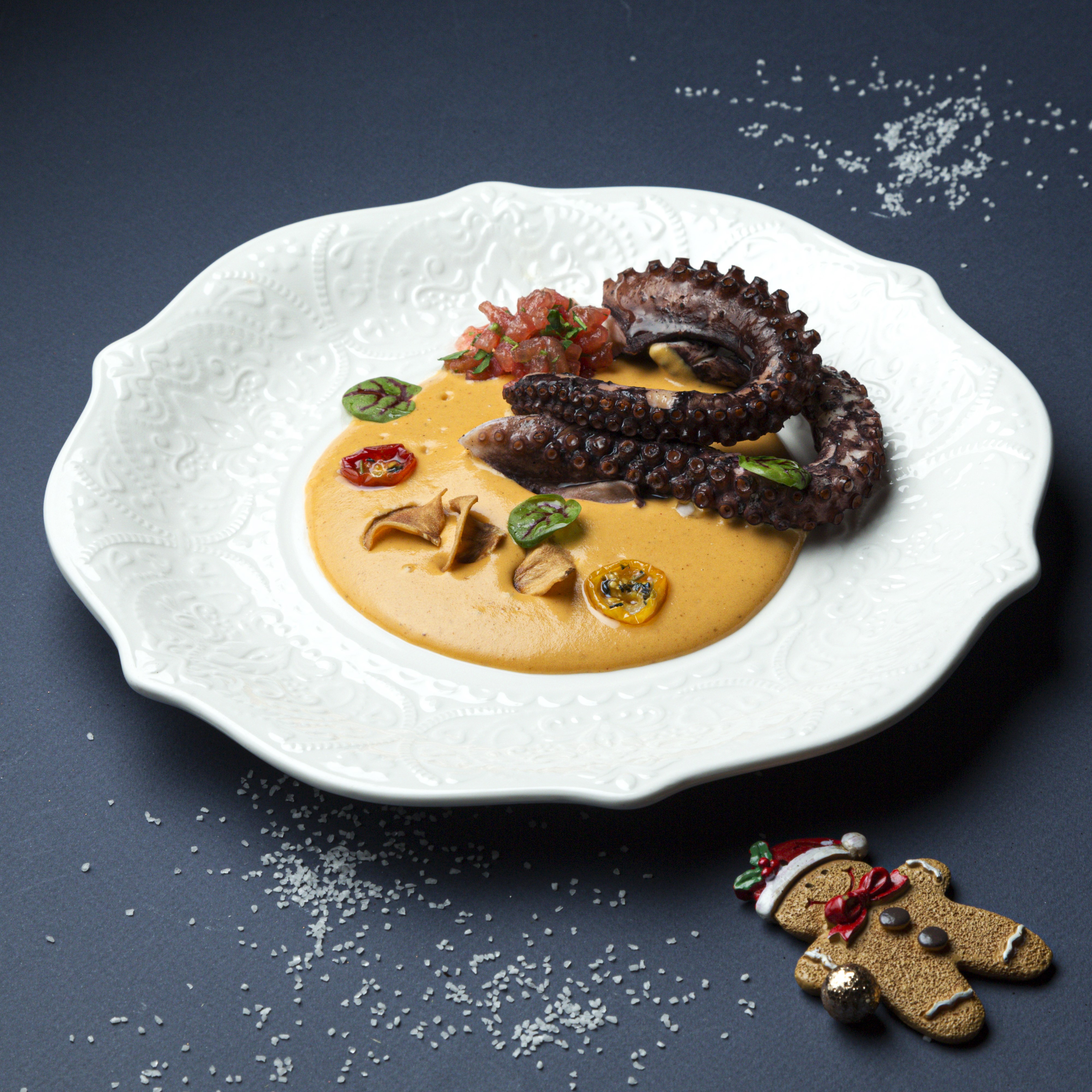 Осьминог с эспумой из печеного картофеля