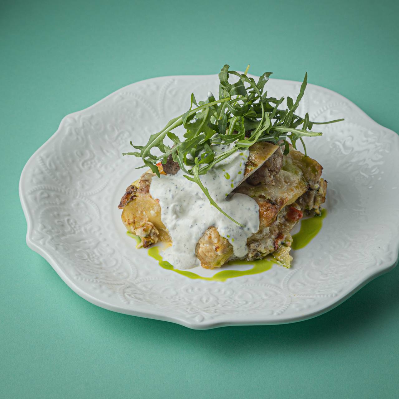 Гратен с цыпленком и трюфельным соусом