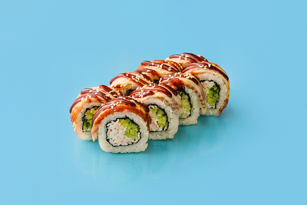 Прайм Угорь с крабом и авокадо