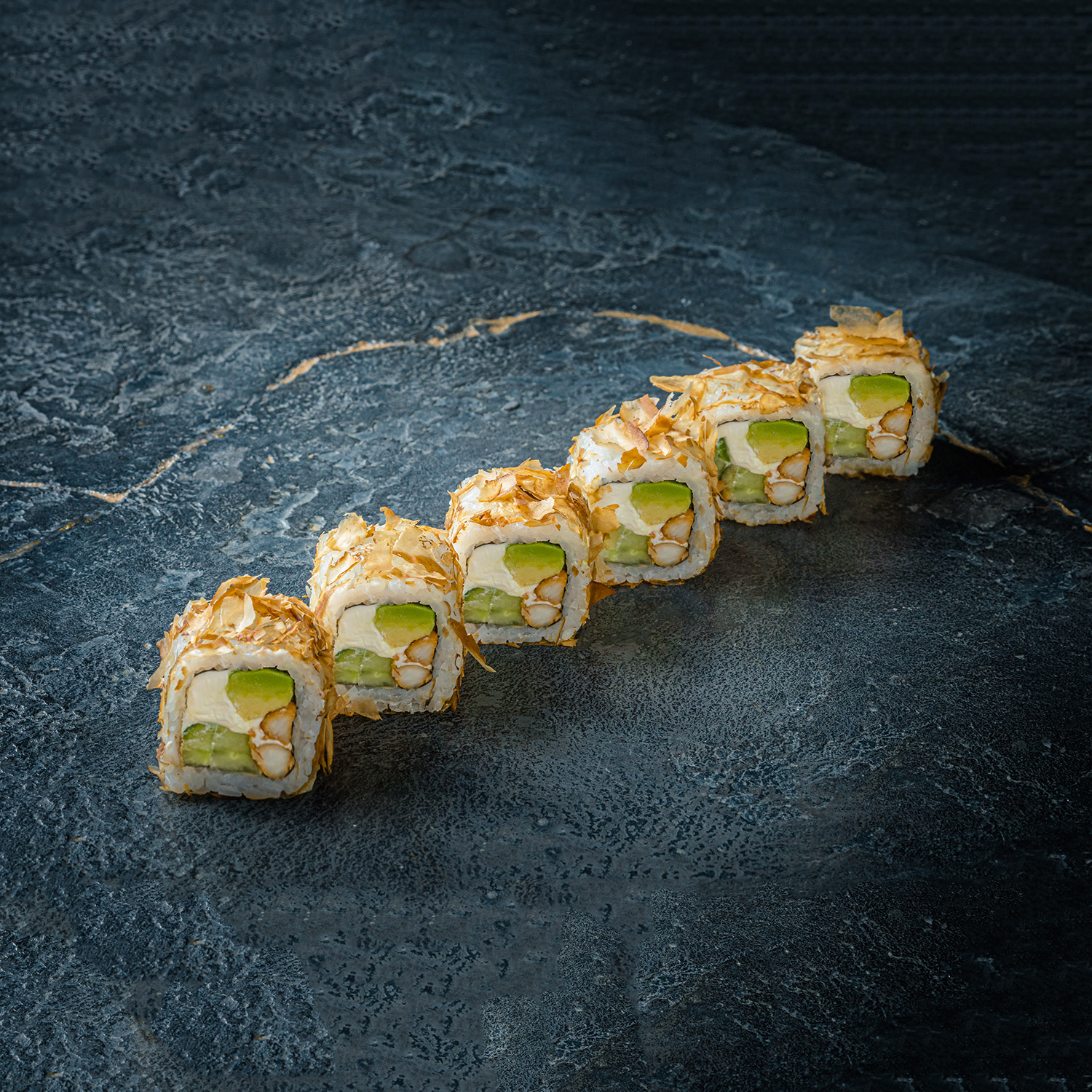 Ролл бонито с Дорадо